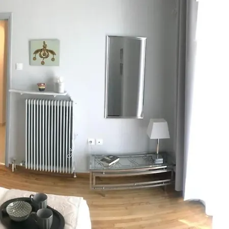 Penthouse Archeol Musiem, 3bdr, Big Balcony, Wifi 200 Mbps Fiber Lejlighed