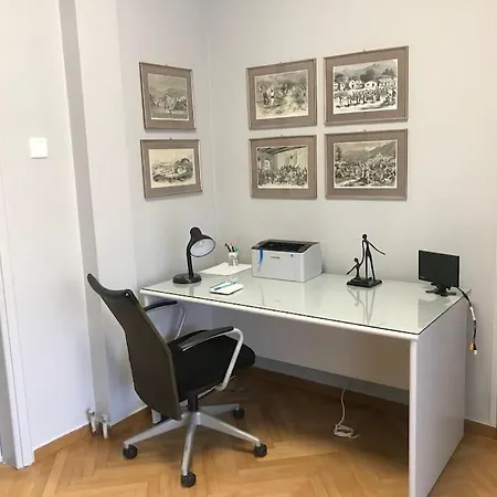 Lejlighed Penthouse Archeol Musiem, 3bdr, Big Balcony, Wifi 200 Mbps Fiber Athen